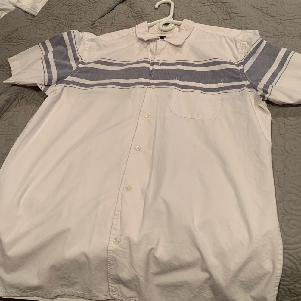 Gap button up shirt